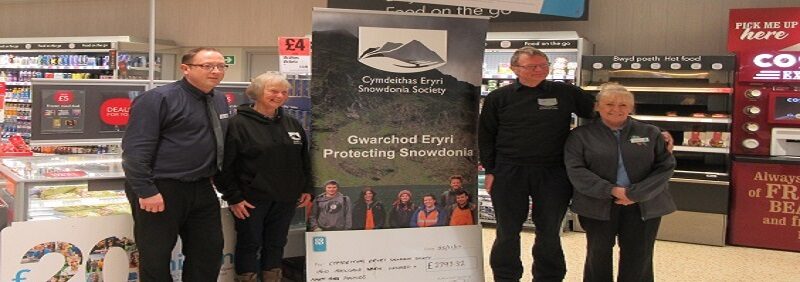 Llanrwst Co-op members raise £2,793.32 for the Snowdonia Society